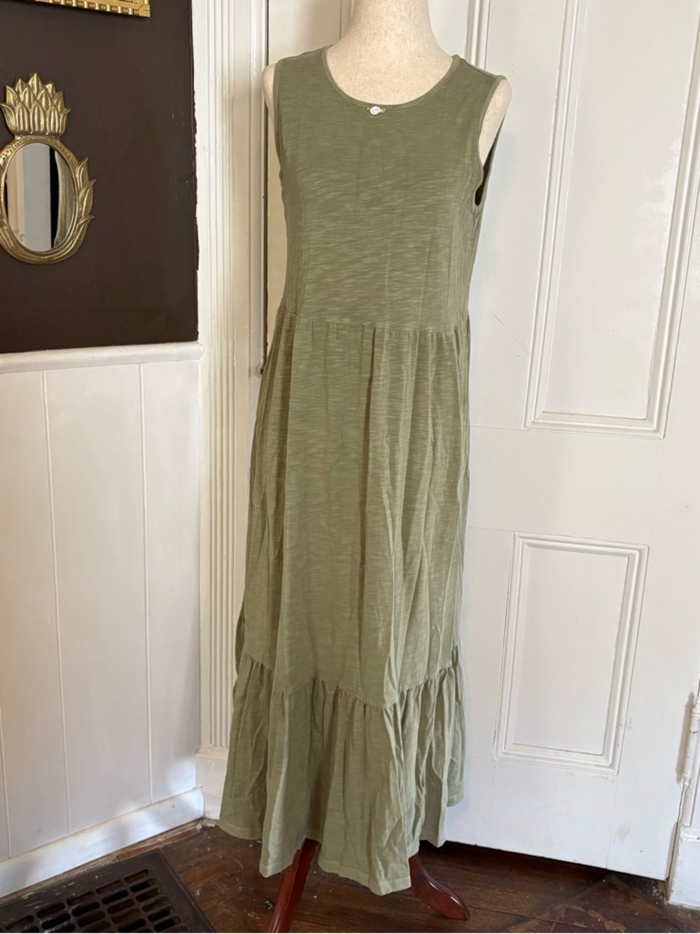 Old Navy Olive Maxi Dress Size Small Sleeveless Tiered Boho w/ Handmade Flower